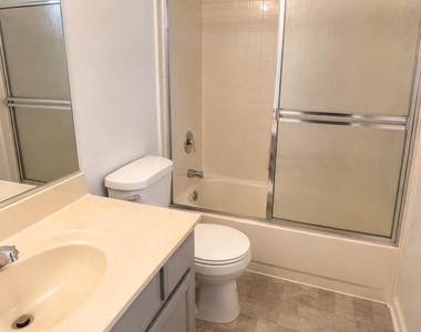 203 W Park Drive - Photo Thumbnail 5