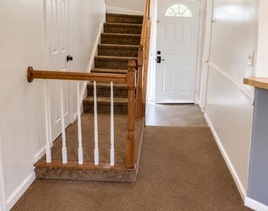 203 W Park Drive - Photo Thumbnail 20