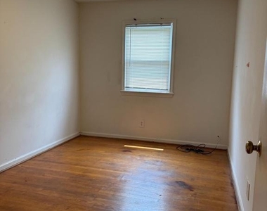 721 Olde Greenwich Circle - Photo Thumbnail 10