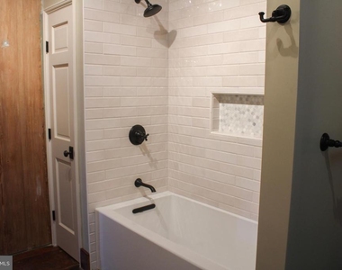 242 Fort Bowman Road - Photo Thumbnail 20