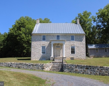 242 Fort Bowman Road - Photo Thumbnail 1