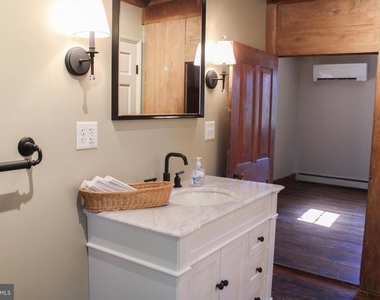 242 Fort Bowman Road - Photo Thumbnail 19