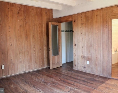 242 Fort Bowman Road - Photo Thumbnail 17
