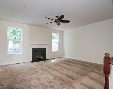 3401 Eagle Ridge Drive - Photo Thumbnail 9