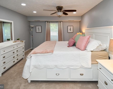 11944 Cardamom Drive - Photo Thumbnail 23