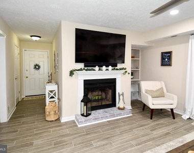 11944 Cardamom Drive - Photo Thumbnail 8