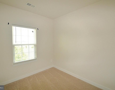 11328 Willow Green Circle - Photo Thumbnail 39