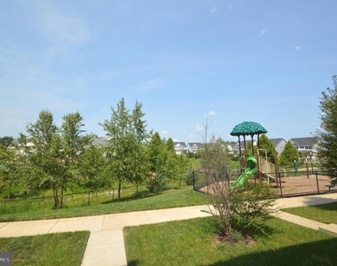 11328 Willow Green Circle - Photo Thumbnail 42