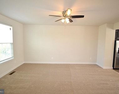11328 Willow Green Circle - Photo Thumbnail 26