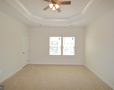 11328 Willow Green Circle - Photo Thumbnail 29
