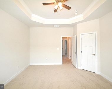 11328 Willow Green Circle - Photo Thumbnail 33