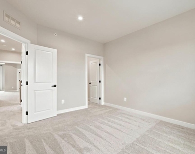 8046 Williamson Boulevard Ne - Photo Thumbnail 39