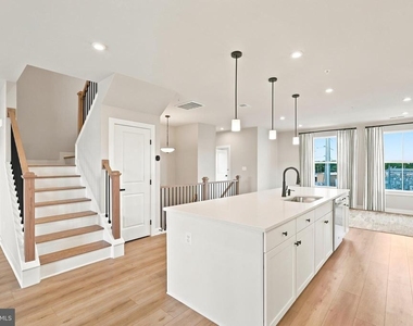 8046 Williamson Boulevard Ne - Photo Thumbnail 14