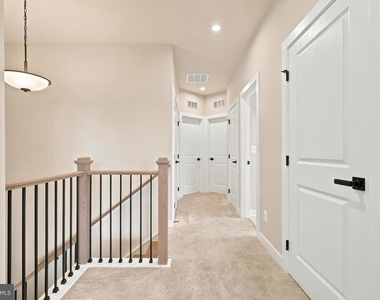 8046 Williamson Boulevard Ne - Photo Thumbnail 20