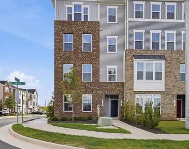 8046 Williamson Boulevard Ne - Photo Thumbnail 56