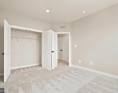 8046 Williamson Boulevard Ne - Photo Thumbnail 43