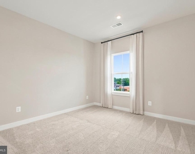 8046 Williamson Boulevard Ne - Photo Thumbnail 36