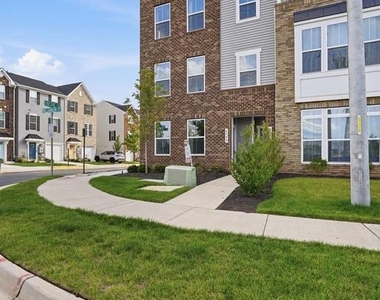 8046 Williamson Boulevard Ne - Photo Thumbnail 57