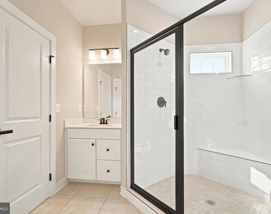 8046 Williamson Boulevard Ne - Photo Thumbnail 32