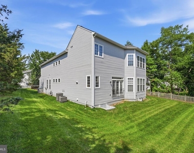 21817 Wingfoot Court - Photo Thumbnail 7