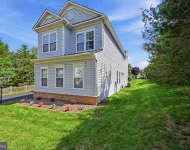21817 Wingfoot Court - Photo Thumbnail 6