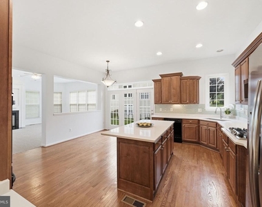 21817 Wingfoot Court - Photo Thumbnail 15