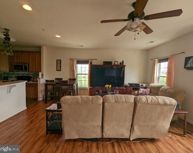 25317 Patriot Terrace - Photo Thumbnail 2