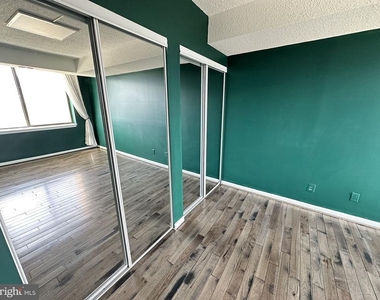 3709 S George Mason Drive - Photo Thumbnail 21