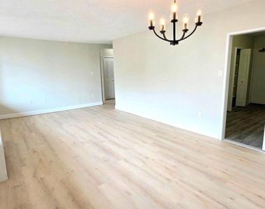3705 S George Mason Drive - Photo Thumbnail 15