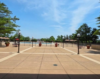 3705 S George Mason Drive - Photo Thumbnail 31