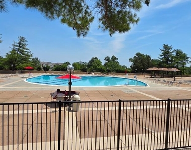 3705 S George Mason Drive - Photo Thumbnail 30