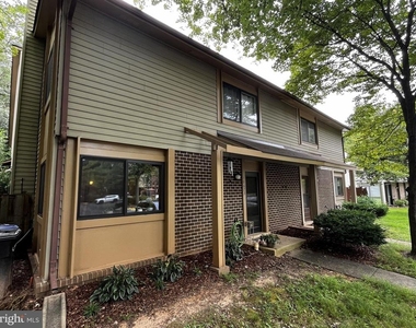 10673 Spring Oak Court - Photo Thumbnail 1