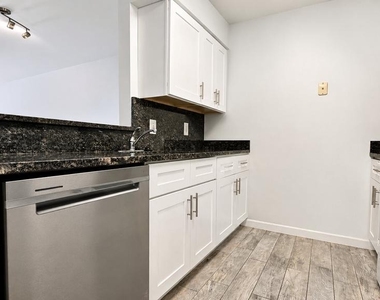 13537 Orchard Drive - Photo Thumbnail 12