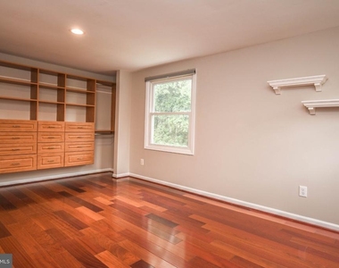 9627 Locust Hill Drive - Photo Thumbnail 42