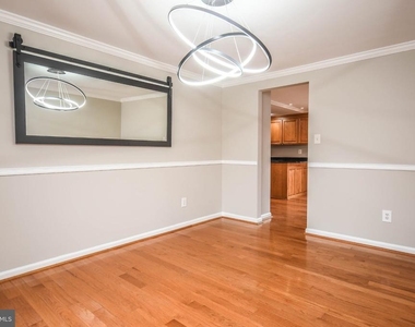 9627 Locust Hill Drive - Photo Thumbnail 17