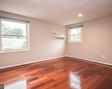 9627 Locust Hill Drive - Photo Thumbnail 41