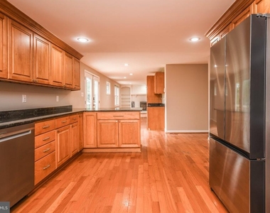 9627 Locust Hill Drive - Photo Thumbnail 20