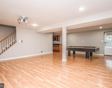 9627 Locust Hill Drive - Photo Thumbnail 46