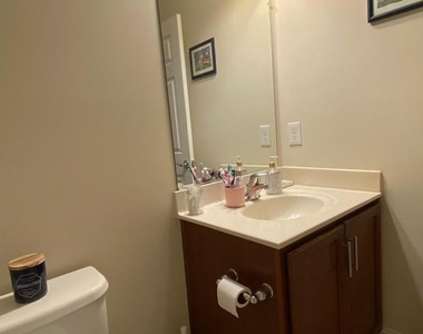 9532 Canonbury Square - Photo Thumbnail 35