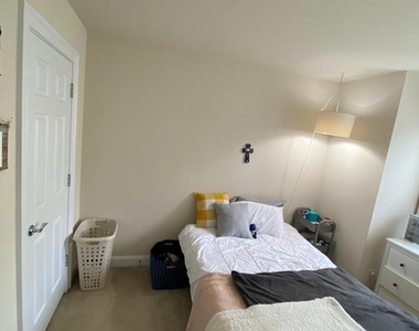 9532 Canonbury Square - Photo Thumbnail 37