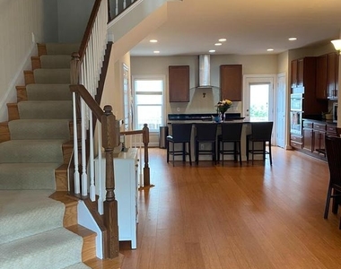 9532 Canonbury Square - Photo Thumbnail 18