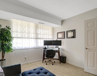 3709 S George Mason Drive - Photo Thumbnail 25
