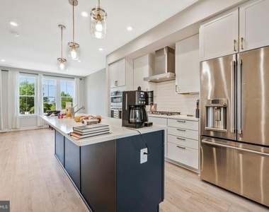 2820 Dart Drive - Photo Thumbnail 1