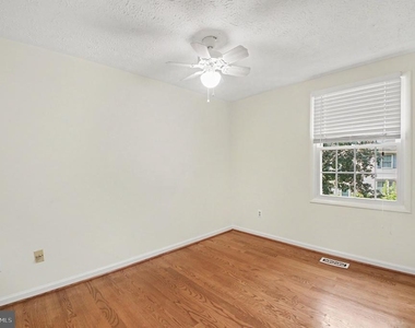 11510 Underoak Court - Photo Thumbnail 16