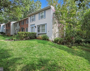 11510 Underoak Court - Photo Thumbnail 2