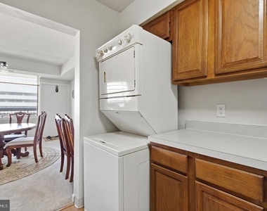 3709 South George Mason Drive - Photo Thumbnail 16
