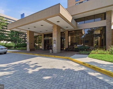 3709 South George Mason Drive - Photo Thumbnail 1