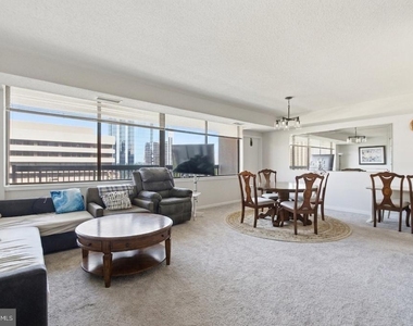 3709 South George Mason Drive - Photo Thumbnail 8