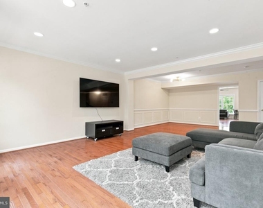 4523 Whittemore Place - Photo Thumbnail 8