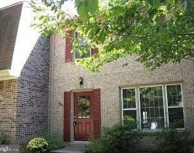5861 Kara Place - Photo Thumbnail 27